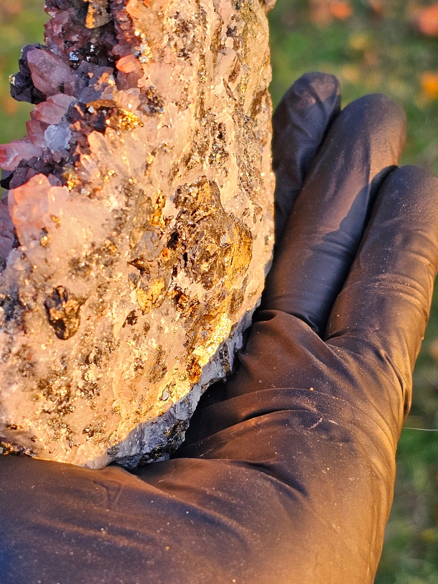 452g Natural Chalcopyrite on Peruvian Red Quartz Crystal Mineral Specimen
